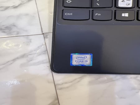 لابتوب تابلت  لينوفو  منفصل i5
