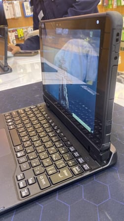 لابتوب لمس منفصل من fujitsu