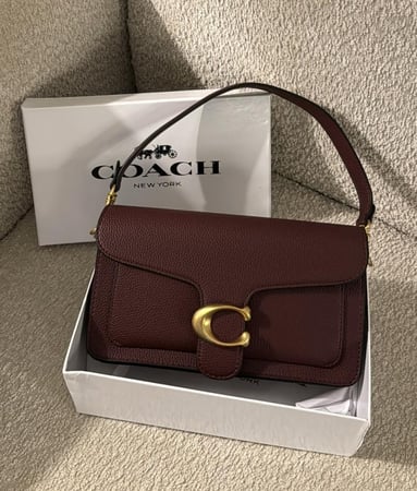 شنطة براند COACH