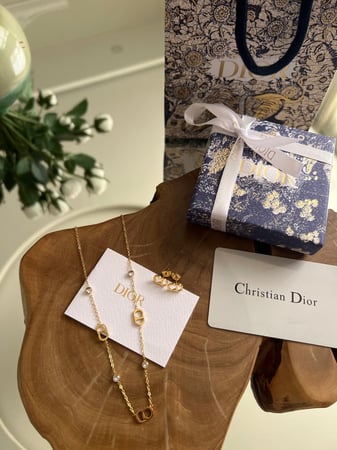 سلسال ديور مع حلق شامل الملحقات