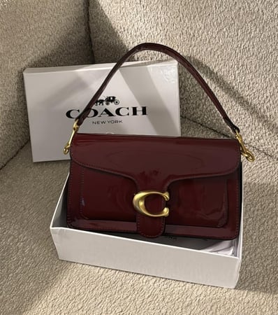 شنطة براند COACH