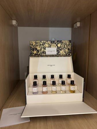 بكج عطور ديور المميز – Dior La Collection Privée Set