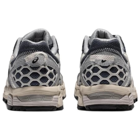 سنيكرز رياضي اسكيز جيل كاهانا8 ريترو جراي