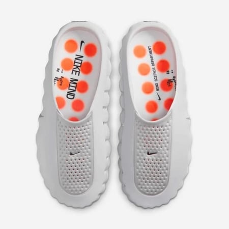 نايكي مايند 001 ميول حذاء النادي باللون بيور وايت