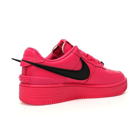 حذاء nike air force1 low x ambush للجنسين فوشي
