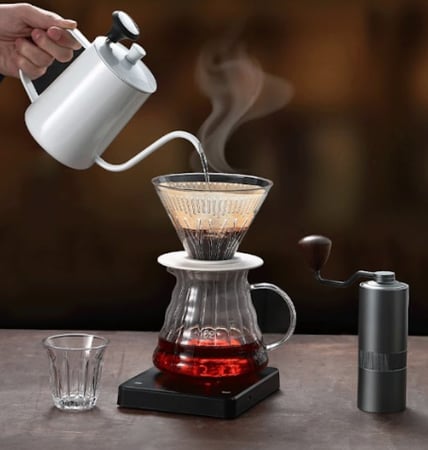 قمع V60 مع قاعدة - الوان و مقاسات متعددة | V60 Dripper