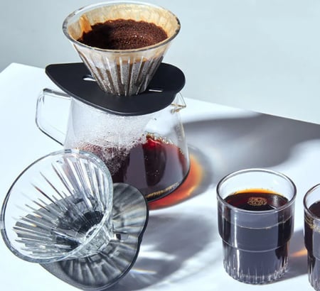 قمع V60 مع حامل اسود - 01 و 02 | V60 Dripper