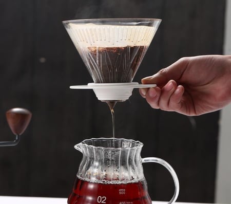 قمع V60 مع قاعدة - الوان و مقاسات متعددة | V60 Dripper