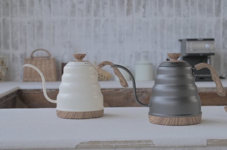 غلاية ستريكس Strix الذكية للترشيح 1 لتر - ابيض خشبي | Smart Pour Kettle 1L