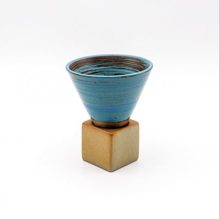 كوب مخروطي مع قاعدة - الوان متعددة | CUP CERAMIC
