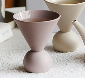 كوب قهوة مخروطي بقاعدة دائرية - الوان متعددة  | 100 مل