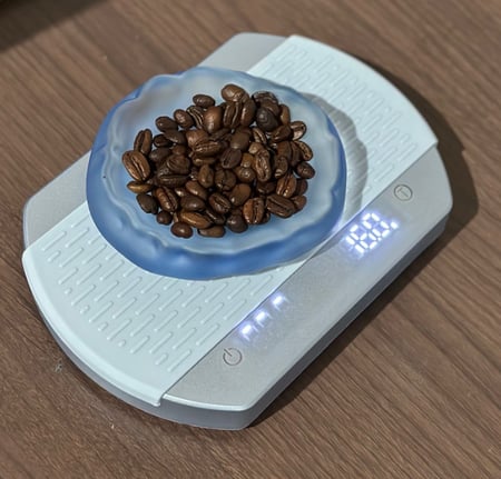 ميزان القهوة المختصة | لمس بشكل طولي - مع ربلة