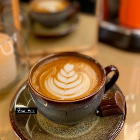 كوب سيراميك منقوش مع صحن 210 مل | CERAMIC