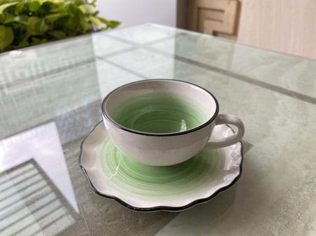 كوب مع صحن مموج منقط | 180 مل