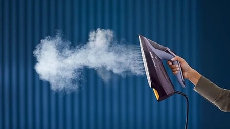 فيليبس مكواة ملابس يدوية 3000 واط - أرجواني - DST8021/36
