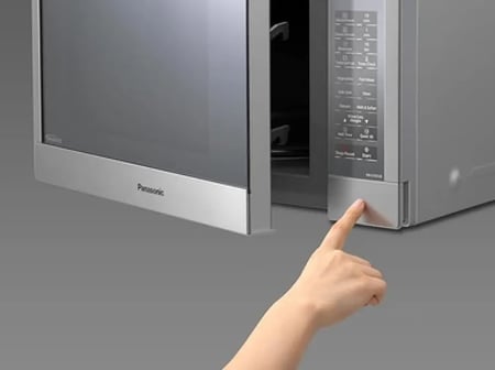 ميكروويف باناسونيك 1000 واط 33 لتر فضي NN-ST67JSSTM