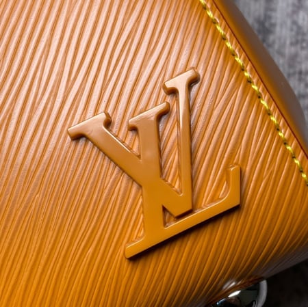 لوي فيتون 20 سم