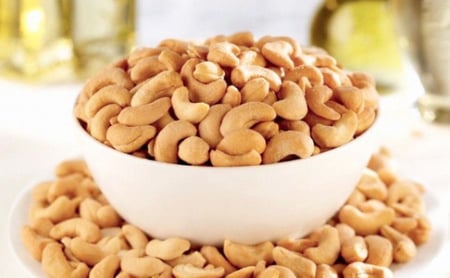 كاجو 240 w محمص