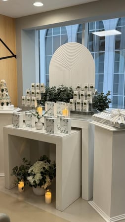 بكج أوراق الشجر ورد صناعي