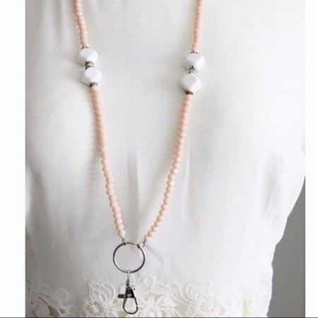 تعليقة ID Card او جوال