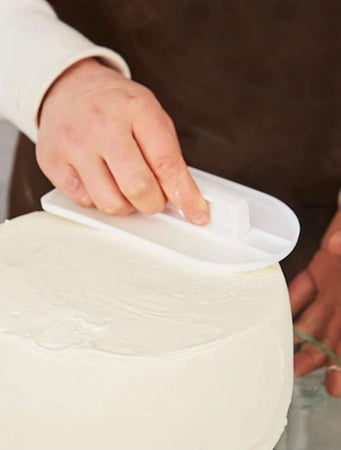 ادوات تزيين مستلزمات كيك تمليس كيك سكريبر سكرابر