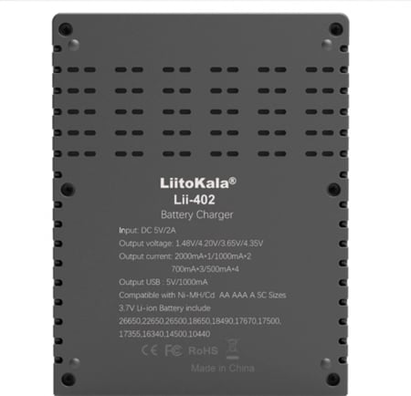 شاحن 4 بطاريات قابلة للشحن مع حاجز منزلق من ليتوكالا Lii-402