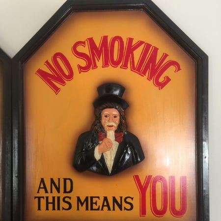 لوحة خشب جدارية كلاسيك ممنوع التدخين