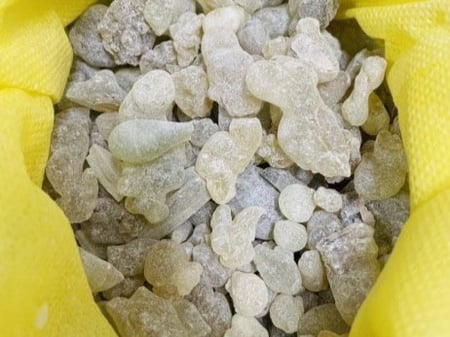 لبان عماني معطر