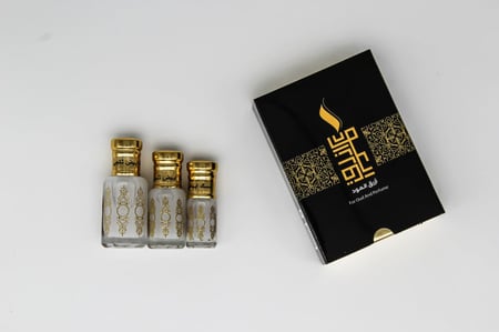 مسك أزرق العود ابيض