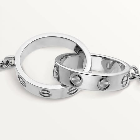 اسوارة LOVE - سلڤر