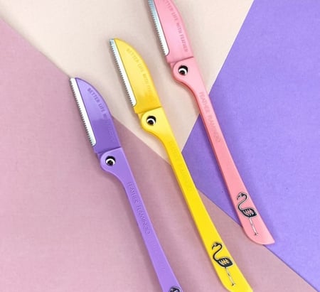 موس حلاقة للوجه و الجسم من فلامنجو - عالم نعمى للعطور و التجميل