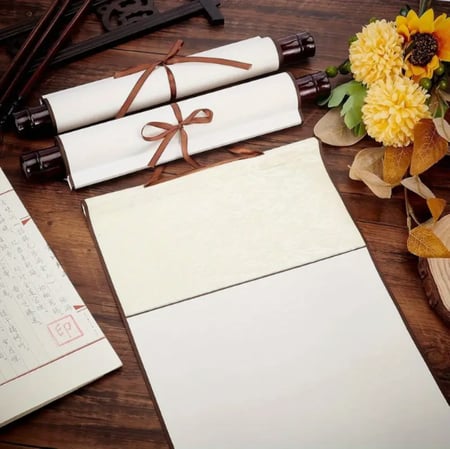 ورق الأرز على شكل مخطوطة قديمة