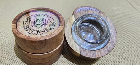 محبرة خشبية