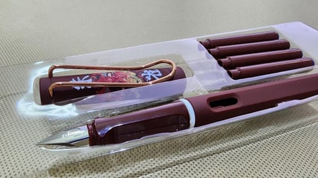 قلم حبر صيني - رقم 144500005