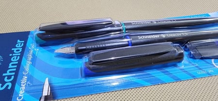 طقم أقلام شنايدر للخط العرببي