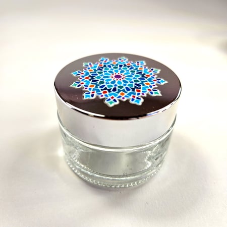 محابر زجاجية مزخرفة