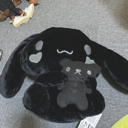 دمية سينامون رول الأسود - sanrio