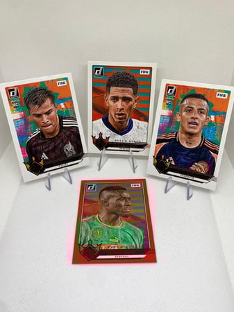 مجموعة بطاقات دونرس موسم 24/25