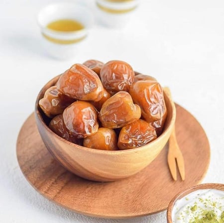 سكري رطب فاخر بكج 8 عبوات