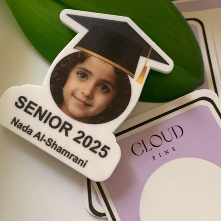 بروش تخرج بالاسم والصورة 2025