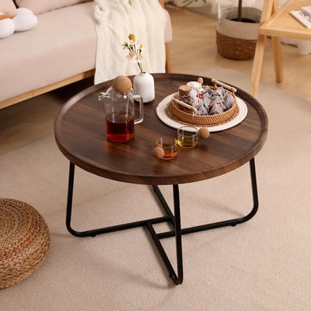 طقم من طاولات الضيافة الدائربة