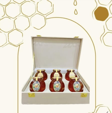 صندوق  لـ 6 عبوات عسل من اختيارك