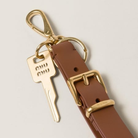 اكسسوار شنط ميو ميو