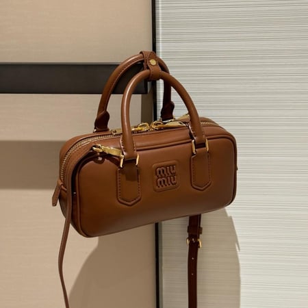 Miu miu 22 cm