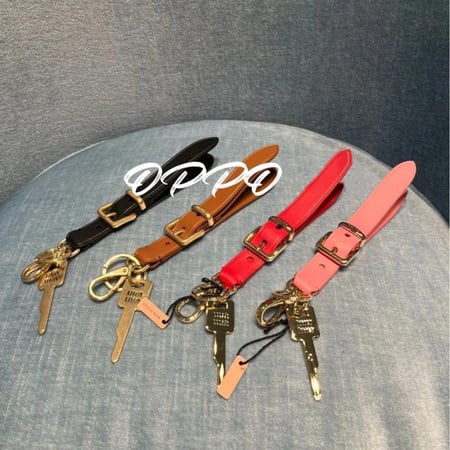 اكسسوار شنط ميو ميو