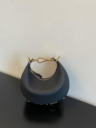Graphy فندي