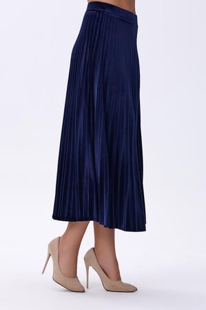 تنورة مخمل بليسيه بلون ازرق ملكي