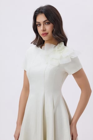 فستان ميدي أوف وايت للعيد | Prando