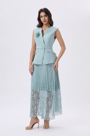 طقم تركوازي أنيق بلوزة وتنورة ميدي بكسرات | Prando