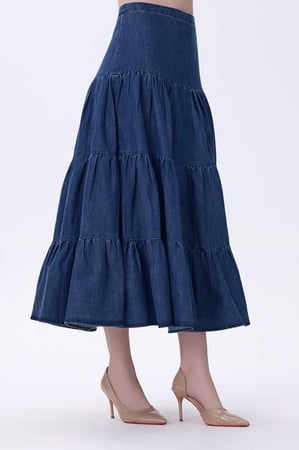 تنورة جينز بطبقات واسعة